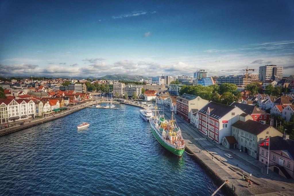Practical Basement Apt With All Home Comforts Close To City Centre Stavanger Luaran gambar